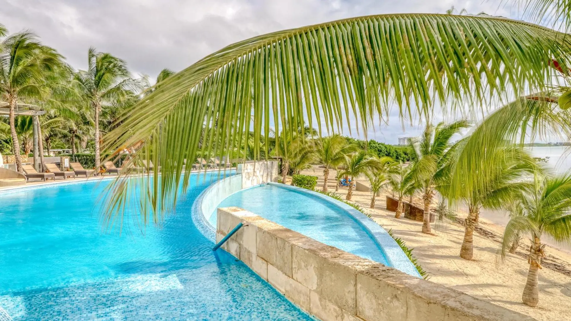 Torre Peninsula 11-B Apartment Cancun